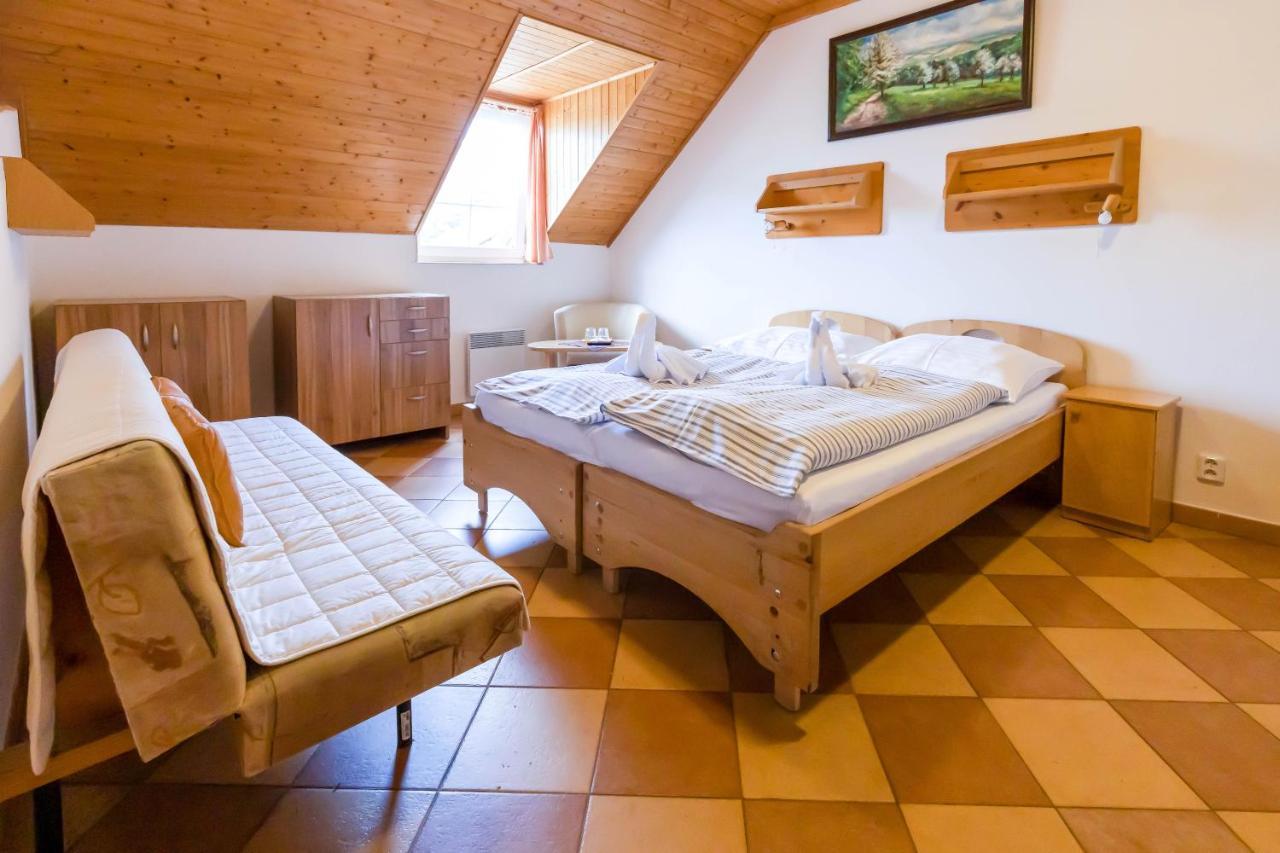 Horsky Hotel Rajska Bouda Malenovice  Extérieur photo